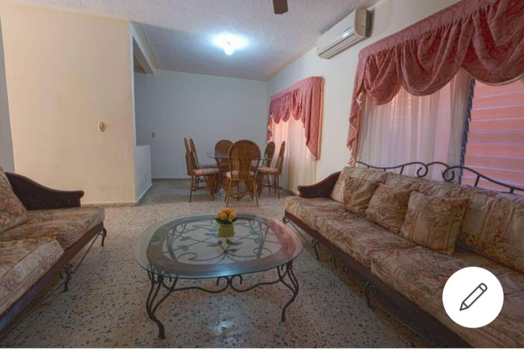 Villas Del Mar La Ceiba Exteriör bild